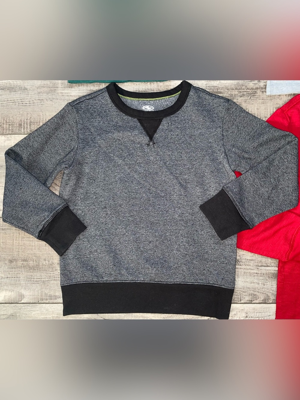 🍂 Boy’s Long Sleeve Fall Winter Shirts Sweater Tops Clothing Bundle Lot Size 6/7 - Picture 8 of 10